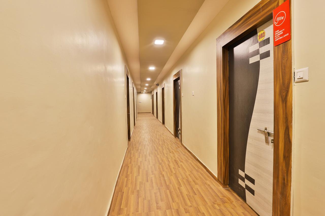 Oyo 11427 Hotel Kalyan Ахмедабад Екстер'єр фото